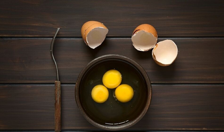 Petit déjeuner coquille d'œuf pour perdre du poids